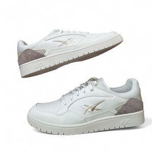 DISCONTINUED , BRAND NEW ASICS Gel-1010 SKYCOURT lifestyle trainers